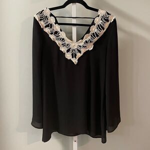 Moa Black Flowy Crocheted Top